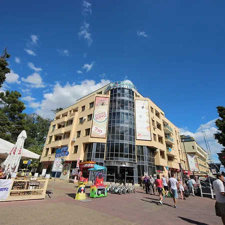 Apartament Menada Midia *