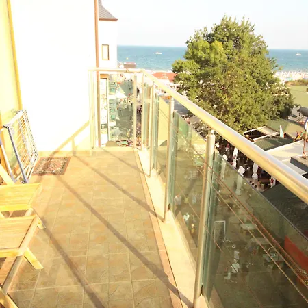 Apartament Menada Midia *