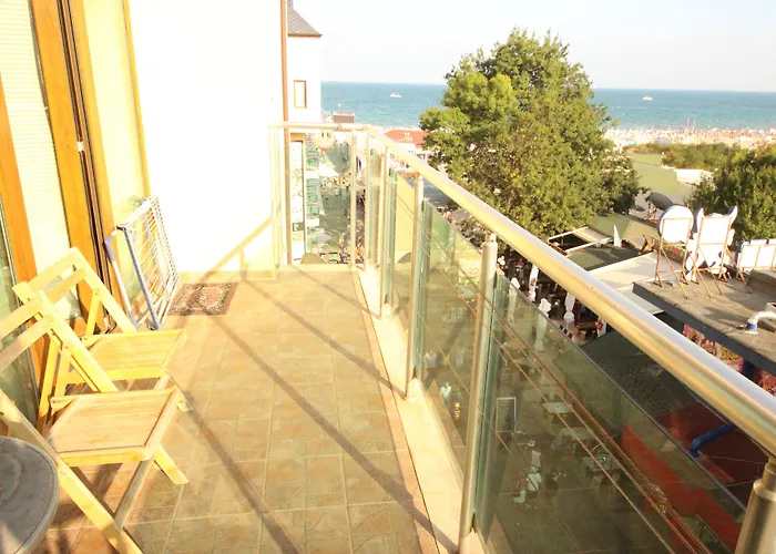 Apartament Menada Midia *