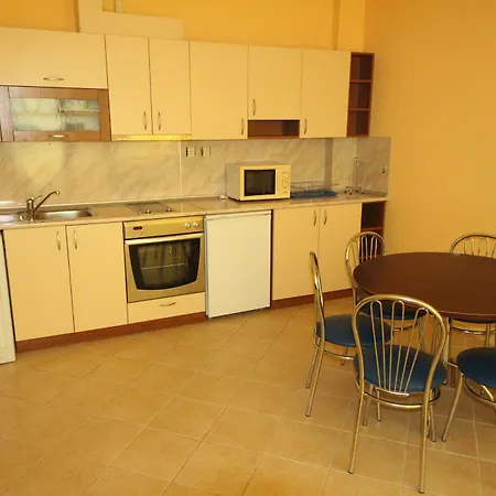 менада мидия