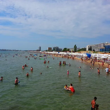 Апартамент менада мидия *