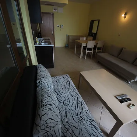 менада мидия