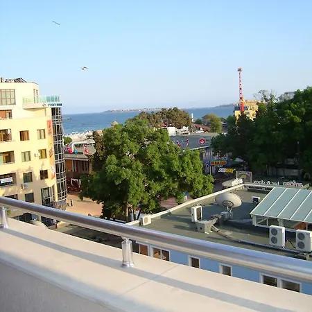 менада мидия Слънчев бряг