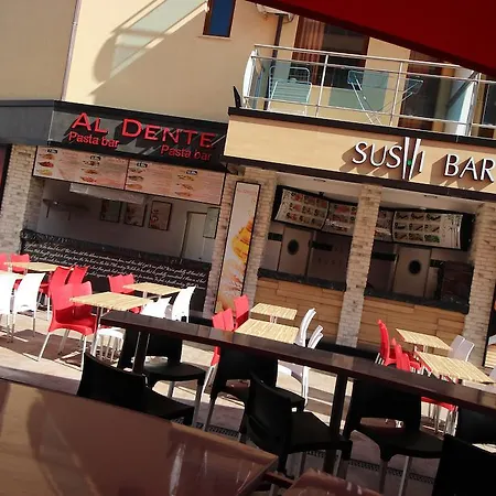 Menada Midia סאני ביץ'