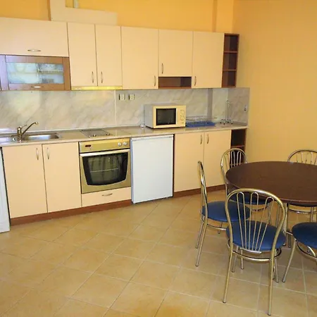 менада мидия Апартамент *