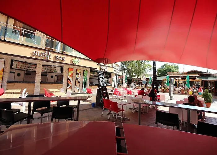 Menada Midia Slantchev Briag